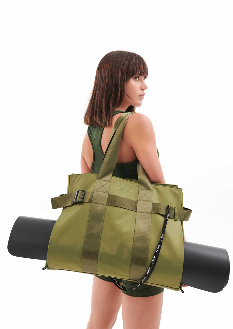 RETREAT YOGA BAG IN SAGE