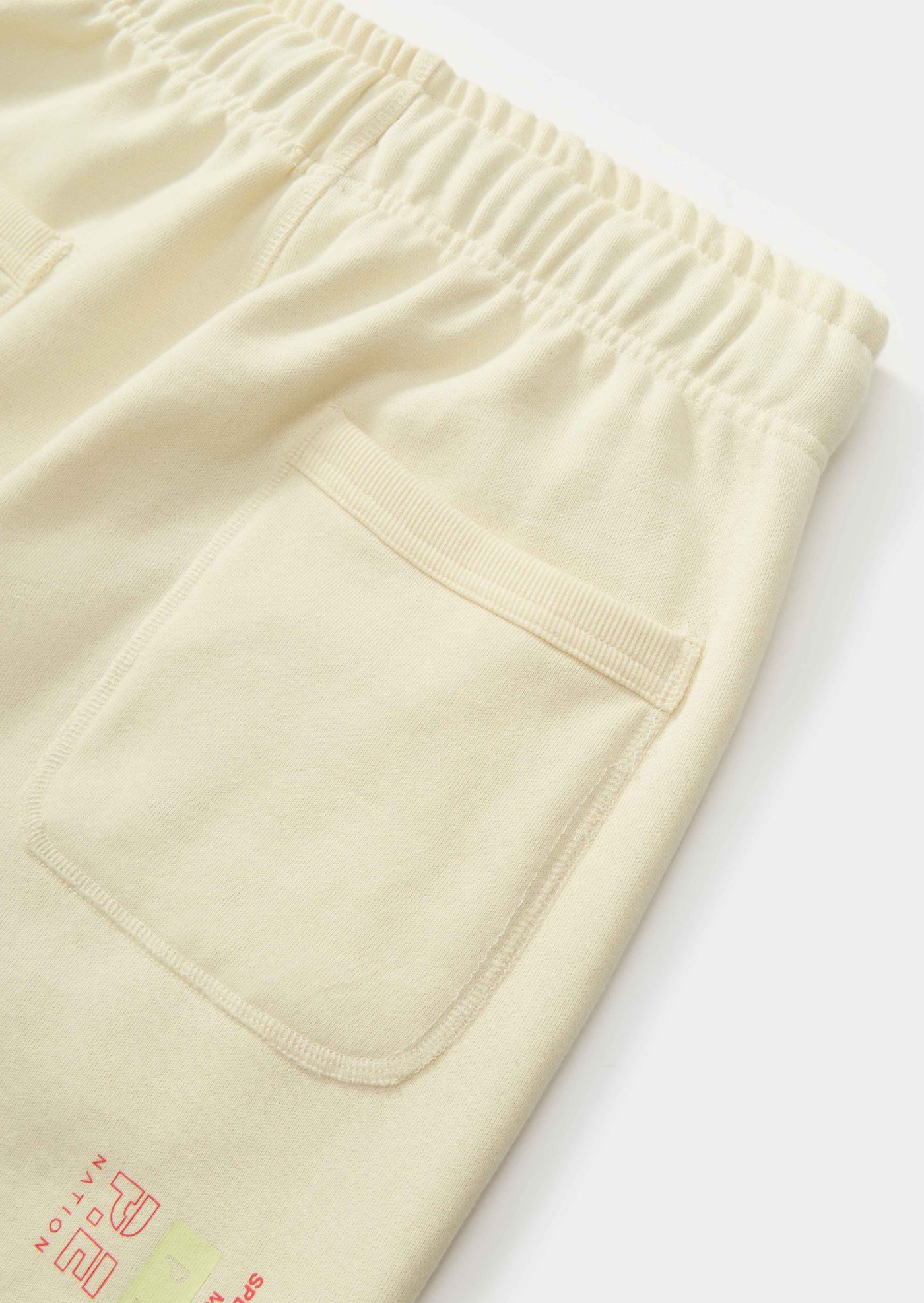 CUTBACK TRACKPANT IN WHITE