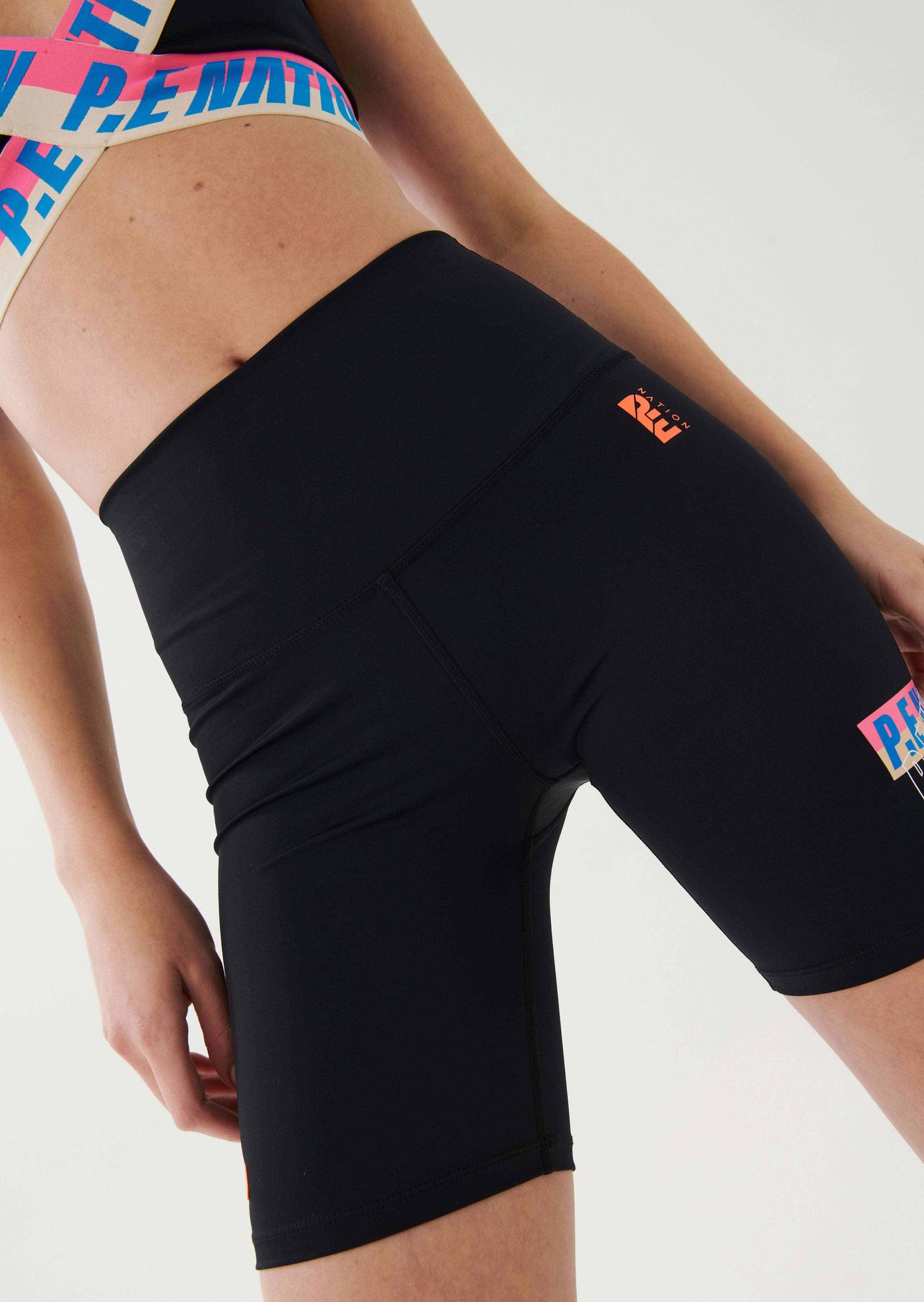 TIEBREAK SHORT IN BLACK