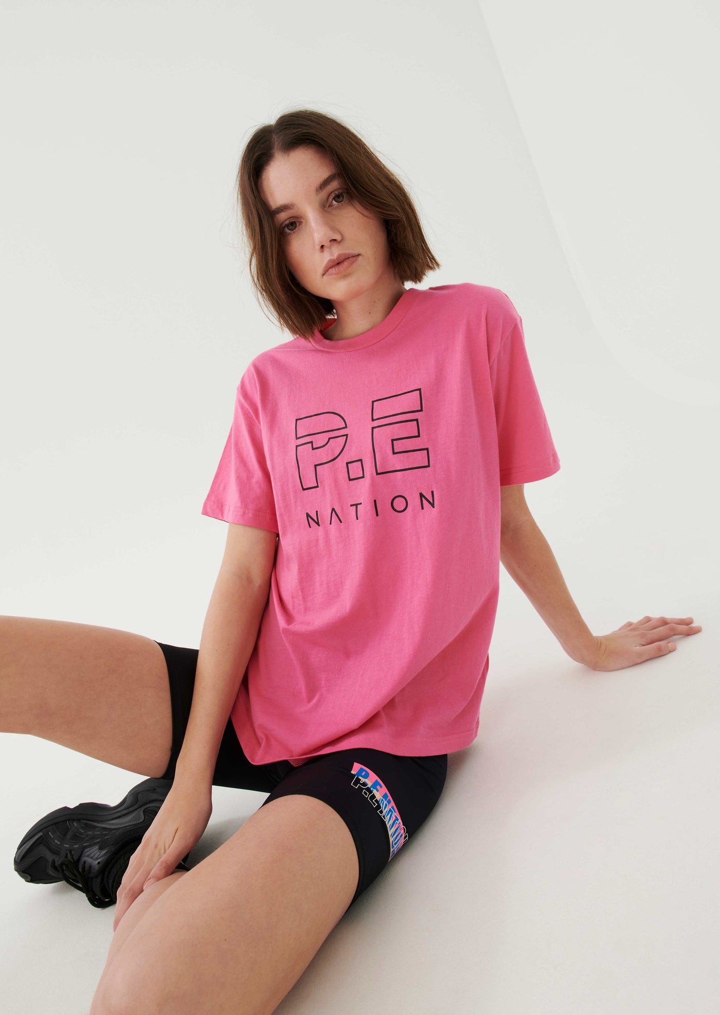 HEADS UP TEE IN BRIGHT PINK