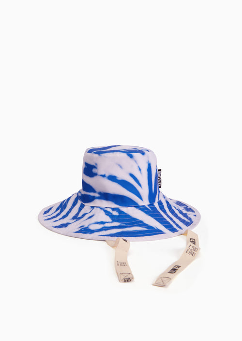 FREE DIVE REVERSIBLE HAT IN TYE DYE PRINT